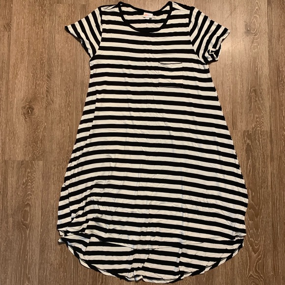 LuLaRoe Dresses & Skirts - LulaRoe striped dress